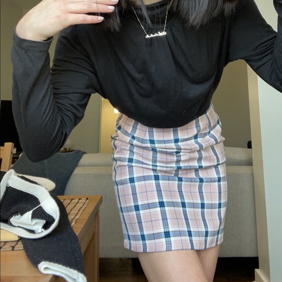 Adorable Nasty Gal Pink, Blue, and White Plaid Skirt - Picture 4 of 7